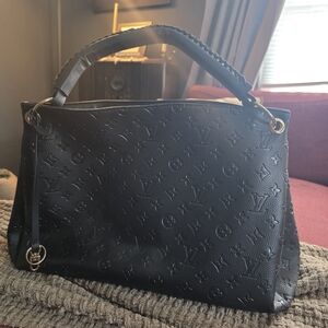 Elegant Black Monogram Shoulder Bag